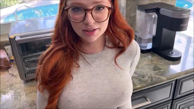 Step Dad Cums Inside Perfect Step Daughter - Naomi Hughes - Family Therapy - Alex Adams
